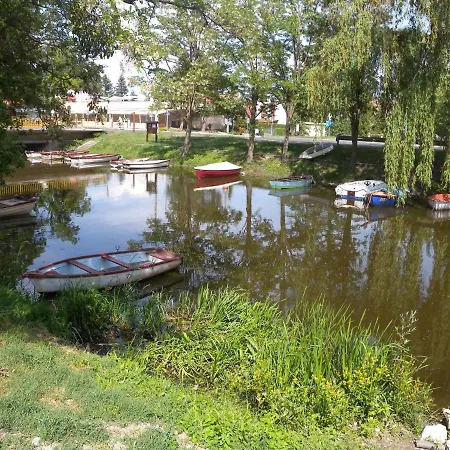 In Balatonmariafürdo 37749 Ferienhaus Balatonmáriafürdő